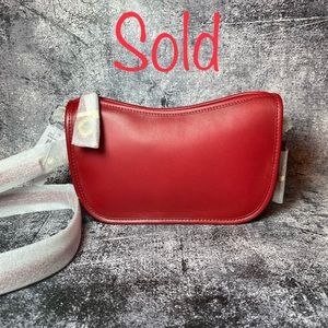 ♥ Coach Red Apple Swinger Bag ♥